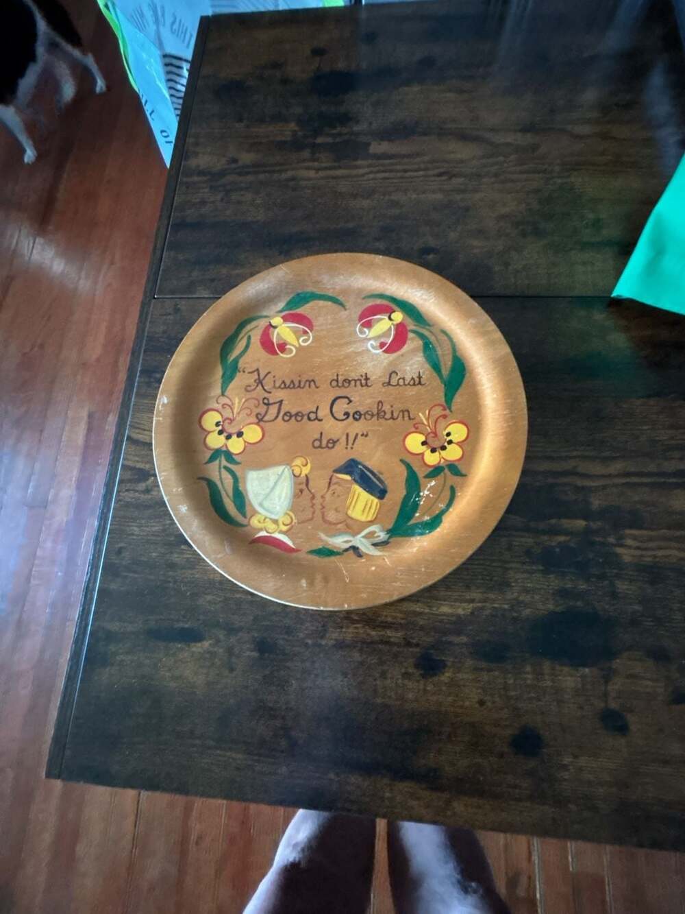 Vintage Wooden Decorative Wall Plate Kissin Don't Last Good Cookin Do